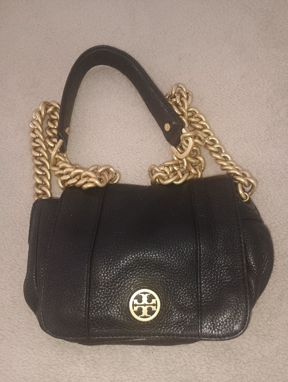 Tory Burch Black Pebbled Leather Shoulder Bag with Gold Chain